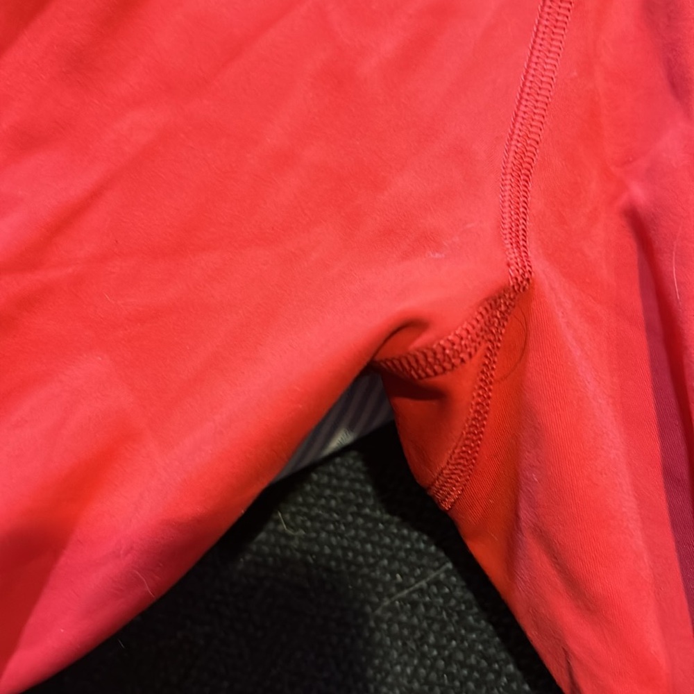 Lululemon - Picture 6 of 8